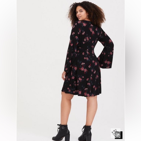 NWT Torrid Long Sleeve Mini Jersey Skater Dress - Picture 3 of 8